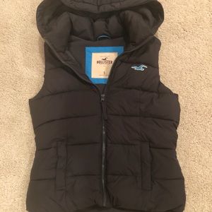 Hollister vest